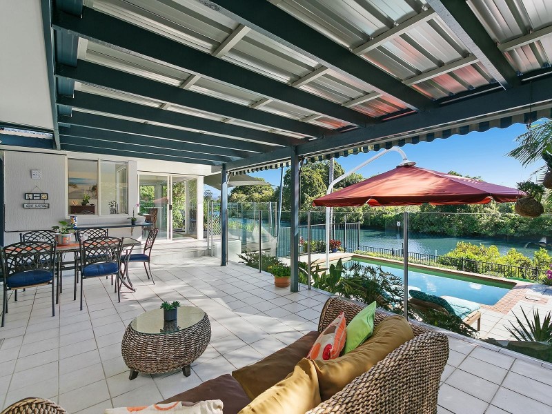 266 Nineteenth Avenue, Elanora QLD 4221