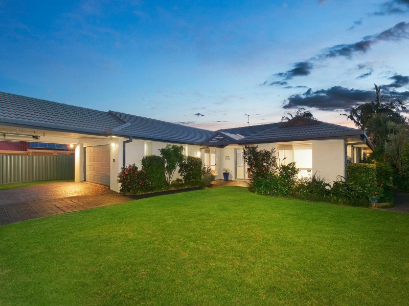 266 Nineteenth Avenue, Elanora QLD 4221