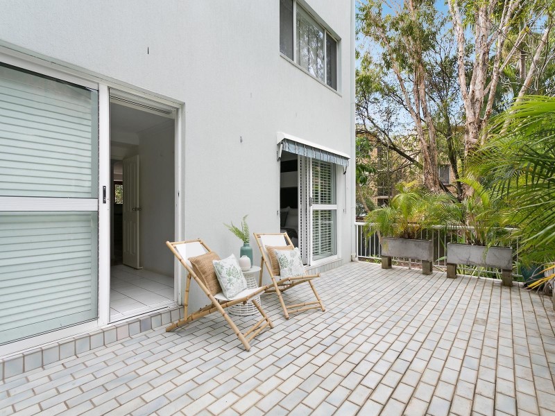 3/3 Tarni Avenue, Palm Beach QLD 4221