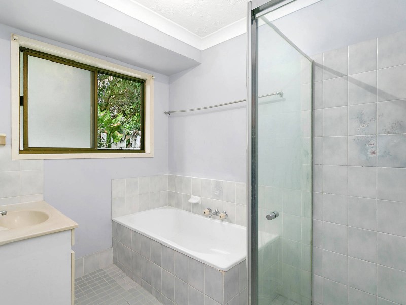 14 Hoffschildt Drive, Currumbin Waters QLD 4223