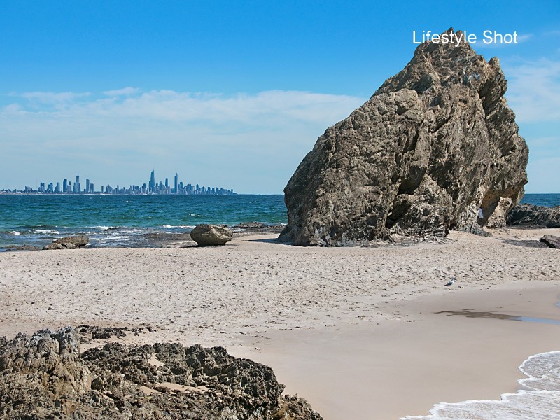 14 Hoffschildt Drive, Currumbin Waters QLD 4223