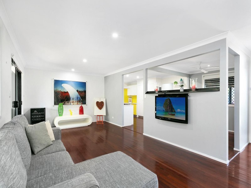 16 Satinwood Place, Palm Beach QLD 4221