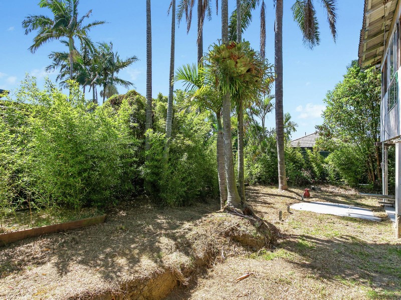 3 Clayfield Avenue, Miami QLD 4220