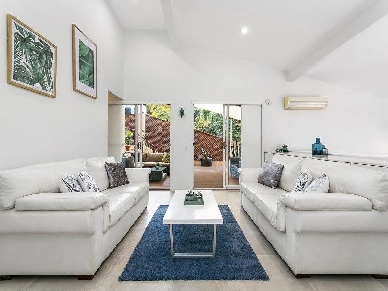 24 Bronzewing Close, Elanora QLD 4221
