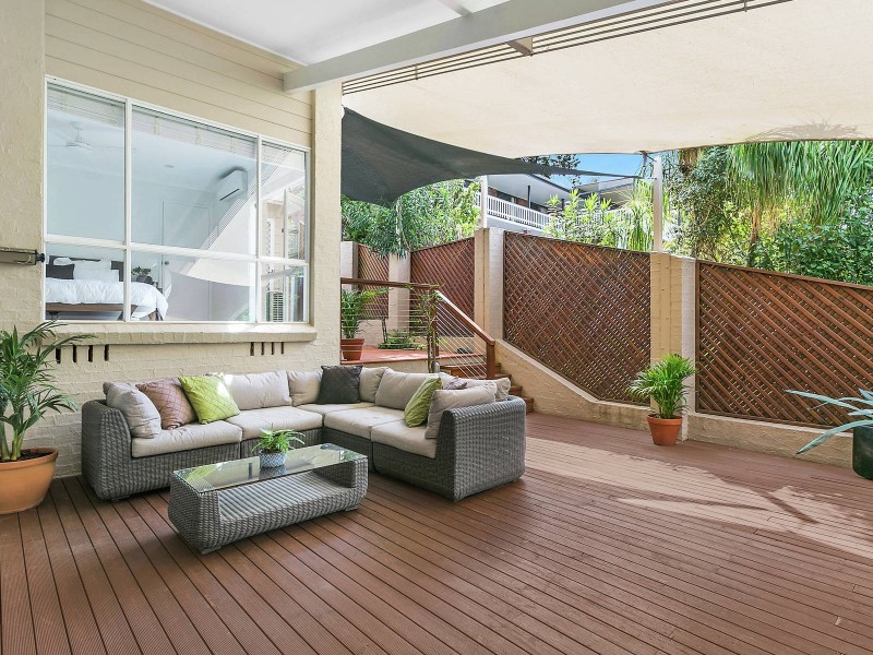 24 Bronzewing Close, Elanora QLD 4221