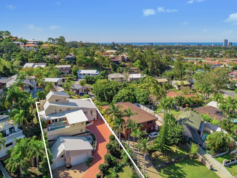 24 Bronzewing Close, Elanora QLD 4221