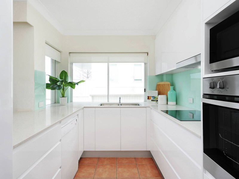 23/4 Twenty Fifth Avenue, Palm Beach QLD 4221