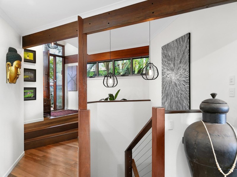 98 Avocado Street, Elanora QLD 4221