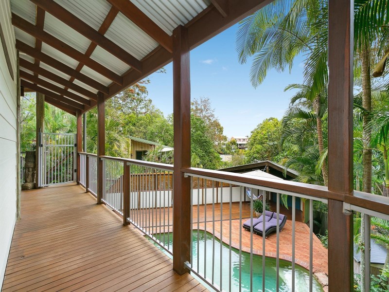 98 Avocado Street, Elanora QLD 4221