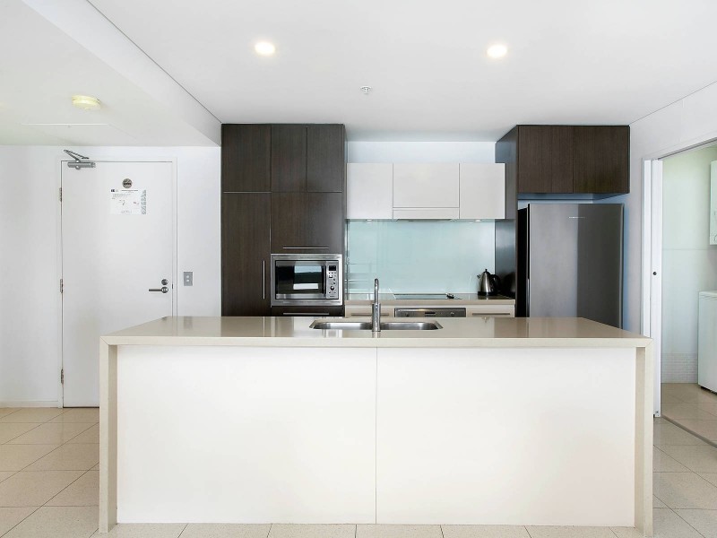 1902/89 Surf Parade, Broadbeach QLD 4218
