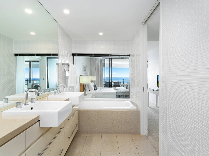 1902/89 Surf Parade, Broadbeach QLD 4218