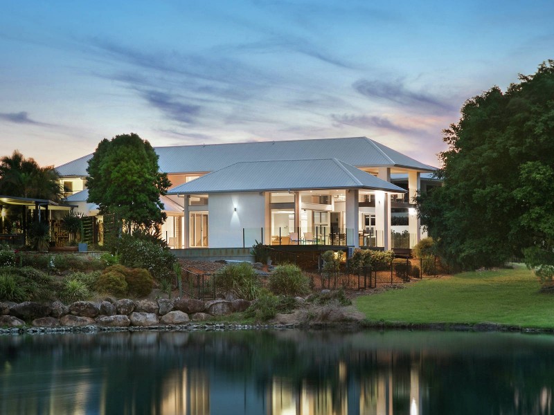 828 Legend Trail, Robina QLD 4226