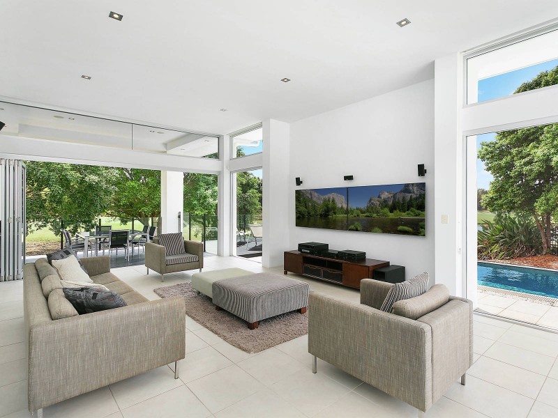 828 Legend Trail, Robina QLD 4226