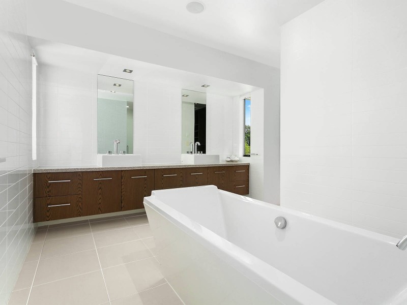 828 Legend Trail, Robina QLD 4226