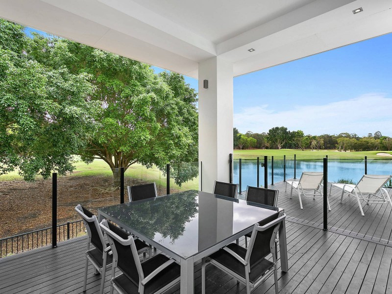 828 Legend Trail, Robina QLD 4226