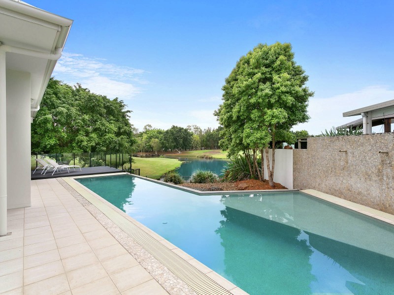 828 Legend Trail, Robina QLD 4226