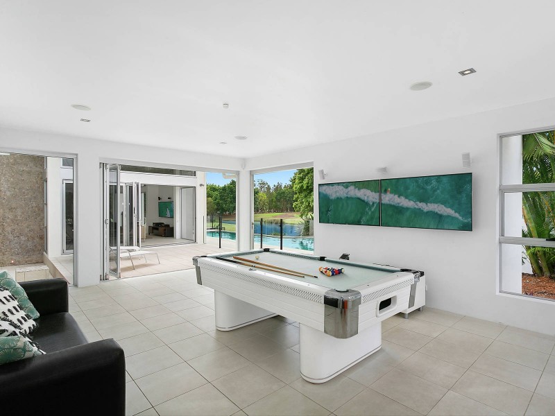 828 Legend Trail, Robina QLD 4226