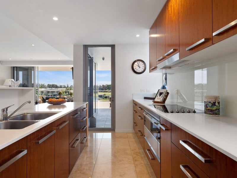 134/135 Lakelands Drive, Merrimac QLD 4226
