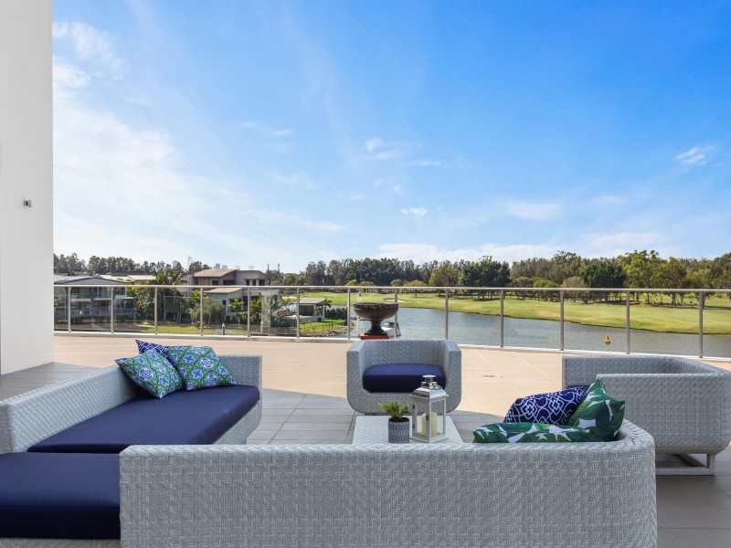 134/135 Lakelands Drive, Merrimac QLD 4226