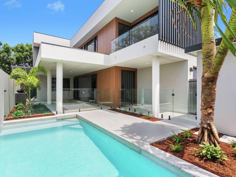 70 Acanthus Avenue, Burleigh Heads QLD 4220