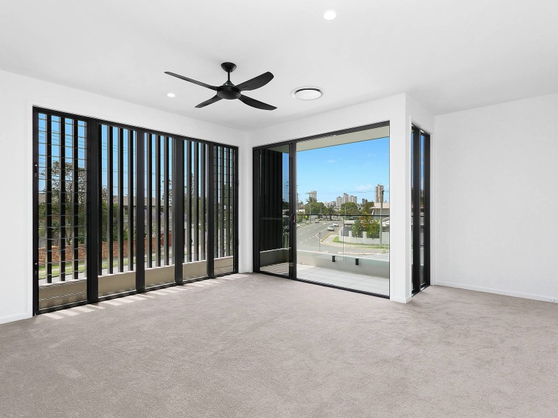 70 Acanthus Avenue, Burleigh Heads QLD 4220