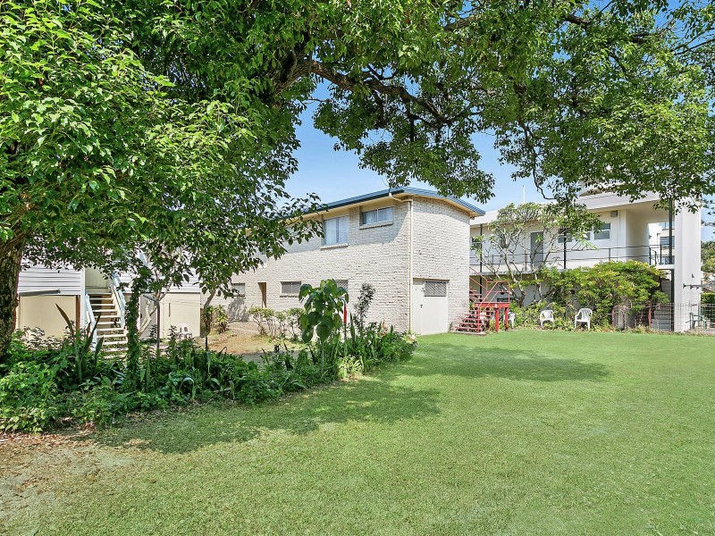 798 & 800 Pacific Parade, Currumbin QLD 4223