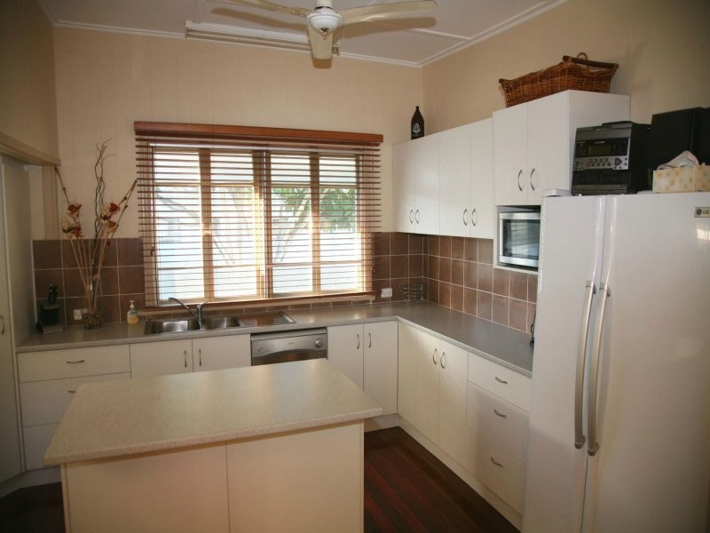 17 Richard Street, Maryborough QLD 4650