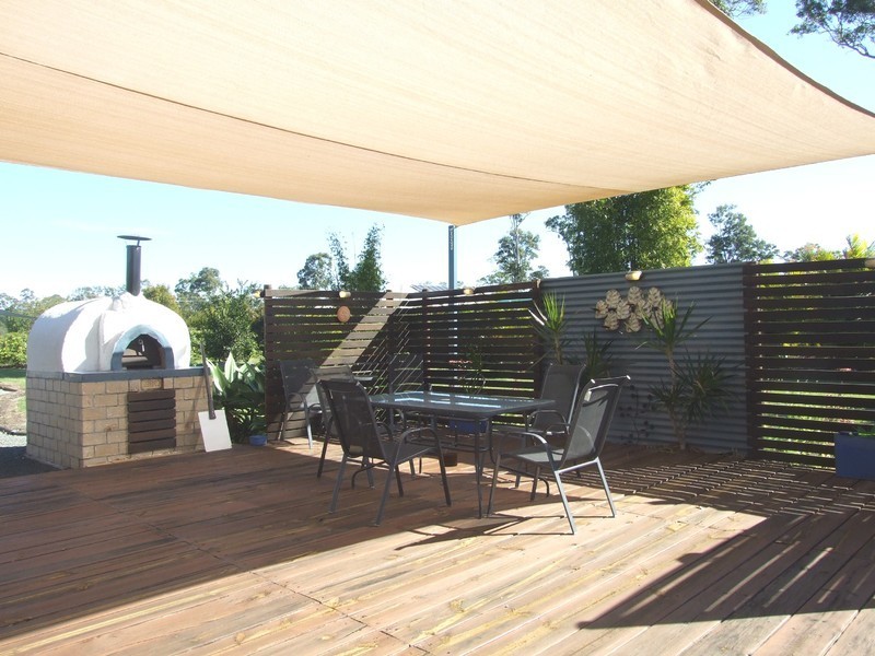 17 Meadow Drive, Yengarie QLD 4650