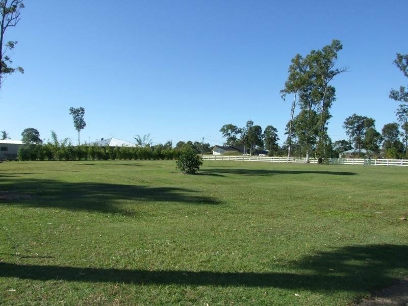 17 Meadow Drive, Yengarie QLD 4650