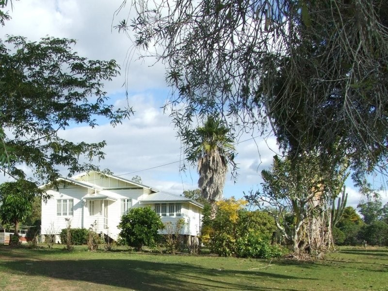 933 River Road, Ferney QLD 4650
