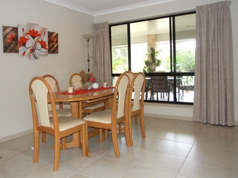 18 Niclintel Place, Oakhurst QLD 4650