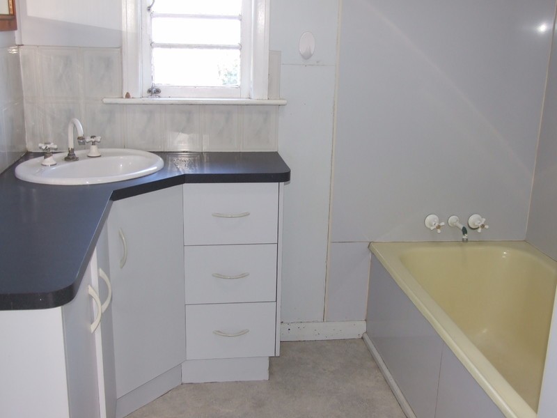 183 Ferry Street, Maryborough QLD 4650