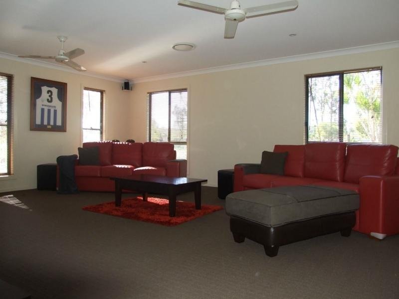 49 Alexander Drive, Oakhurst QLD 4650