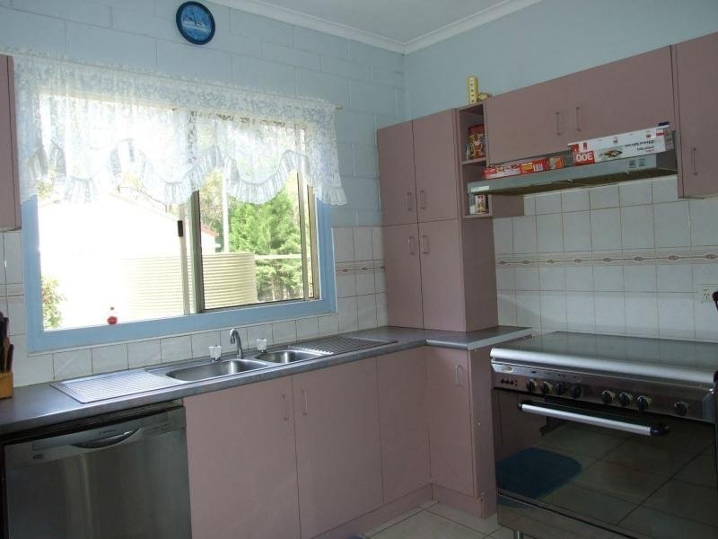 60 Nangarin Road, Oakhurst QLD 4650