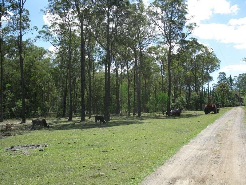 60 Nangarin Road, Oakhurst QLD 4650