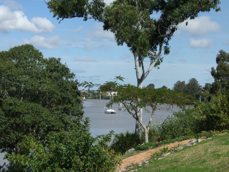 1 Doonvilla Avenue, Maryborough QLD 4650