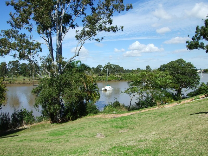 1 Doonvilla Avenue, Maryborough QLD 4650