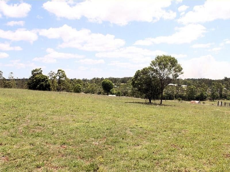57 Jones Road East, Mungar QLD 4650