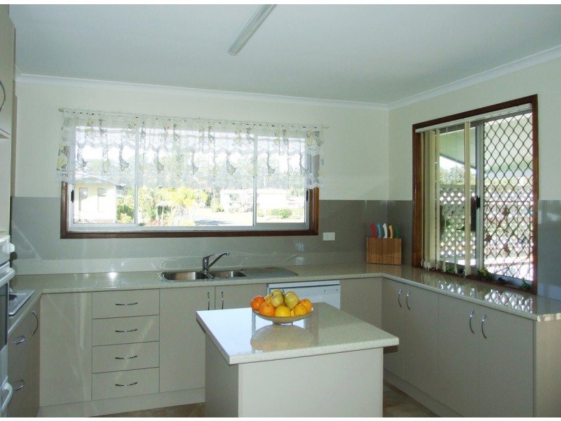 2 Eliza Street, Maaroom QLD 4650