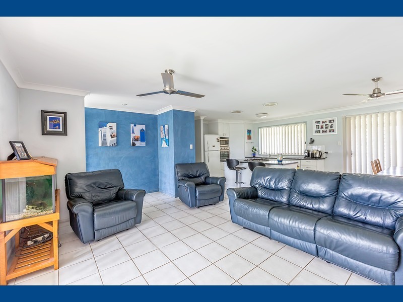 201 Philip Drive, Teddington QLD 4650