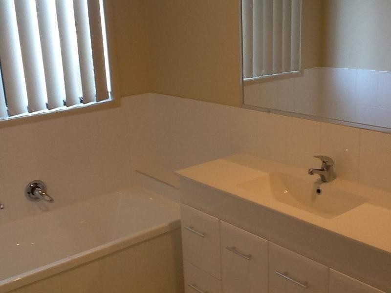 2/26 Cheyne, Tinana QLD 4650