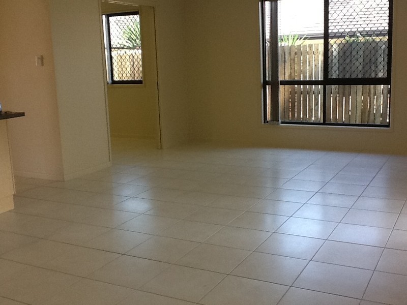 2/26 Cheyne, Tinana QLD 4650