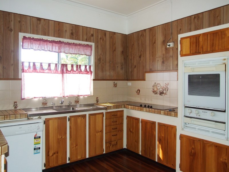 11 Muriel Street, Maryborough QLD 4650