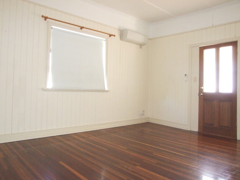 11 Muriel Street, Maryborough QLD 4650