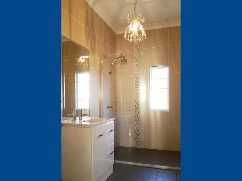 17 James, Maryborough QLD 4650