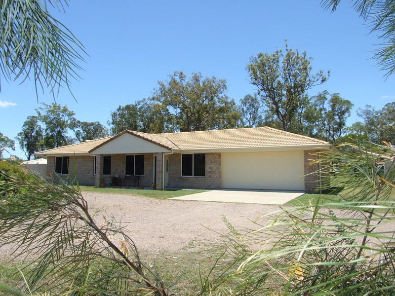 16 Lachlan Drive, Oakhurst QLD 4650
