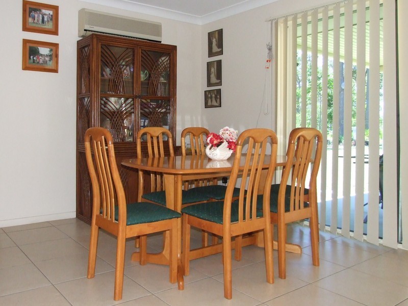16 Lachlan Drive, Oakhurst QLD 4650