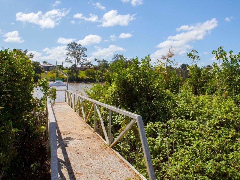 18 O’Brien Street, Granville QLD 4650