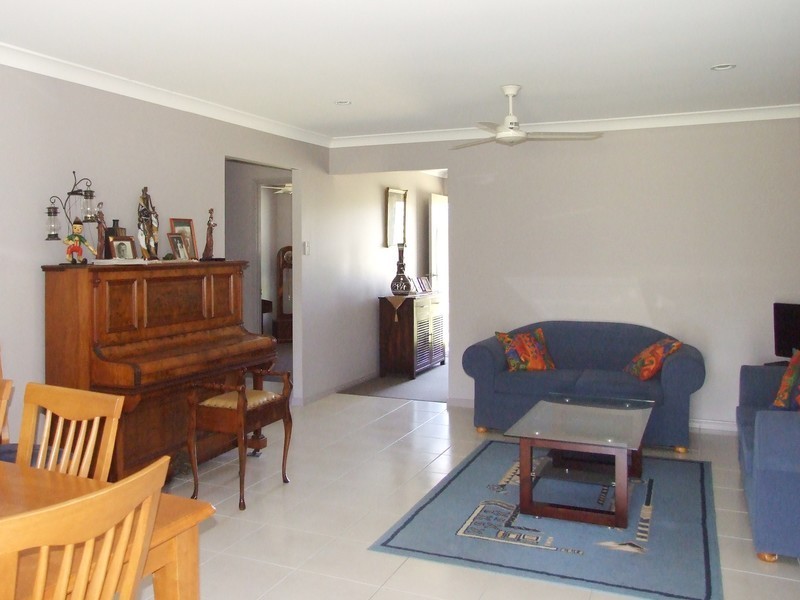 17 Lomandra Lane, Dunmora QLD 4650