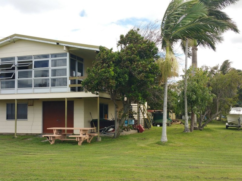 6 Esplanade, Boonooroo QLD 4650